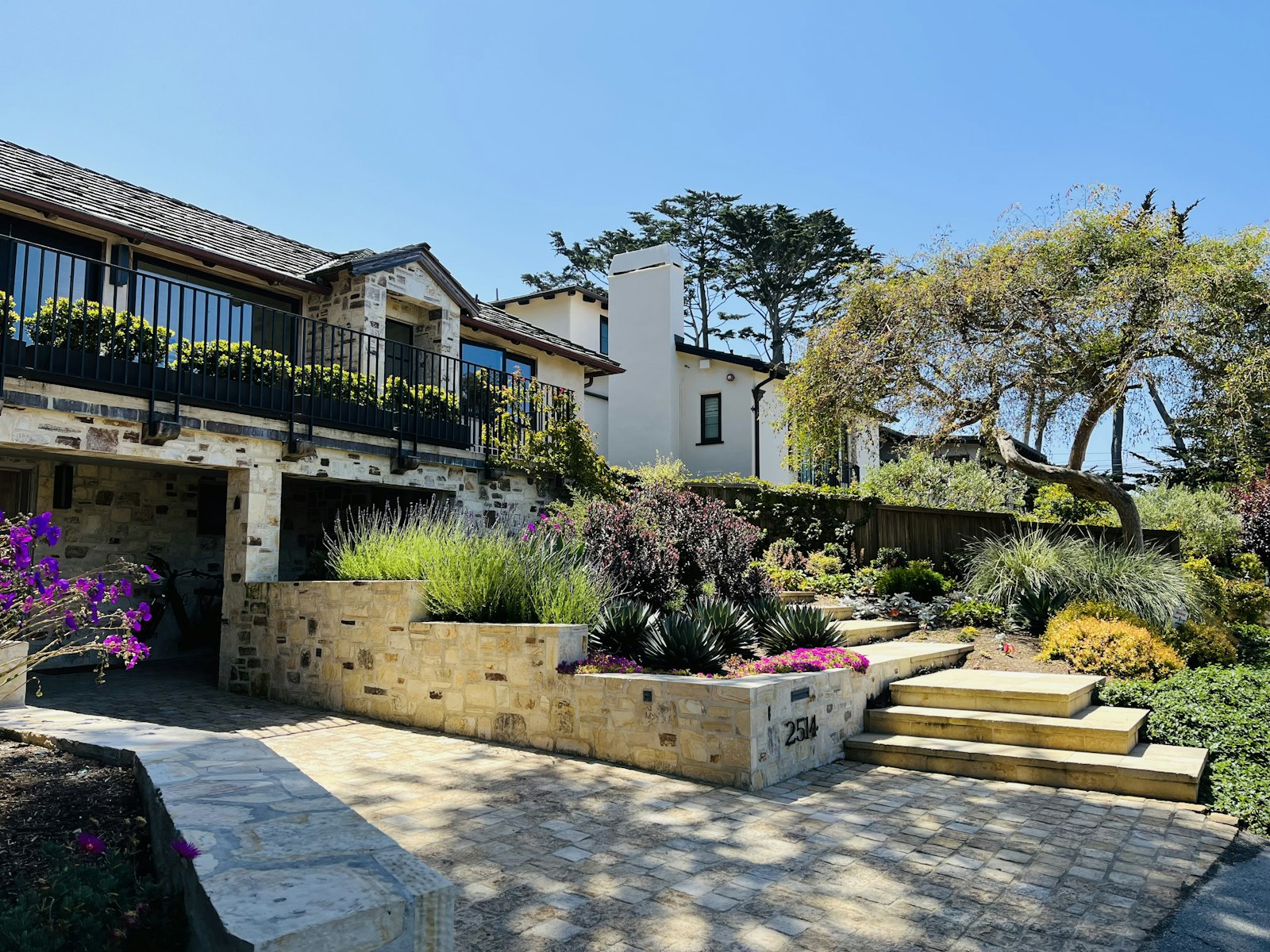 Landscaped home and outdoor living inspiration